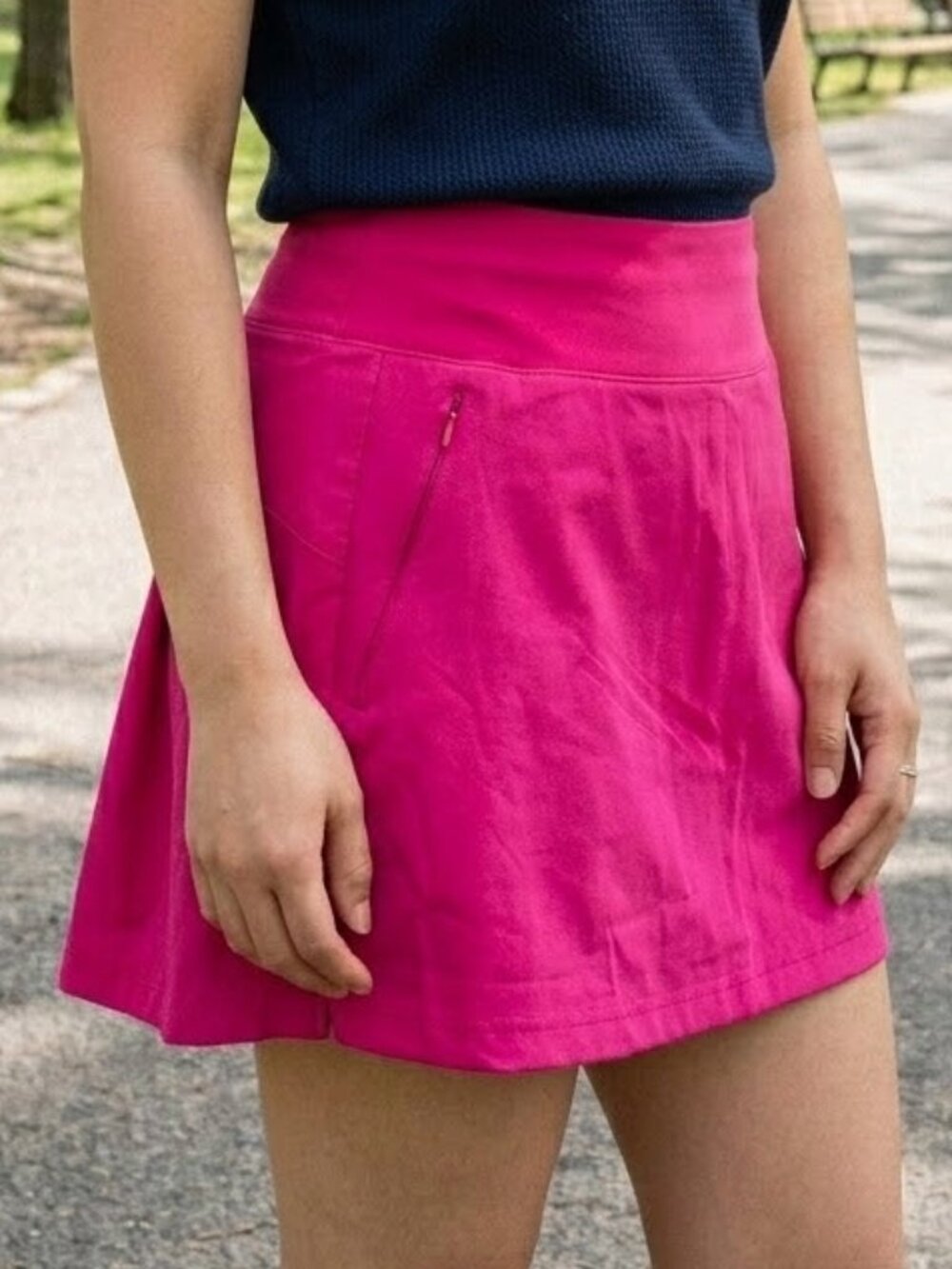 NWOT bright hot pink activewear tennis skort athletic skirt | size XS